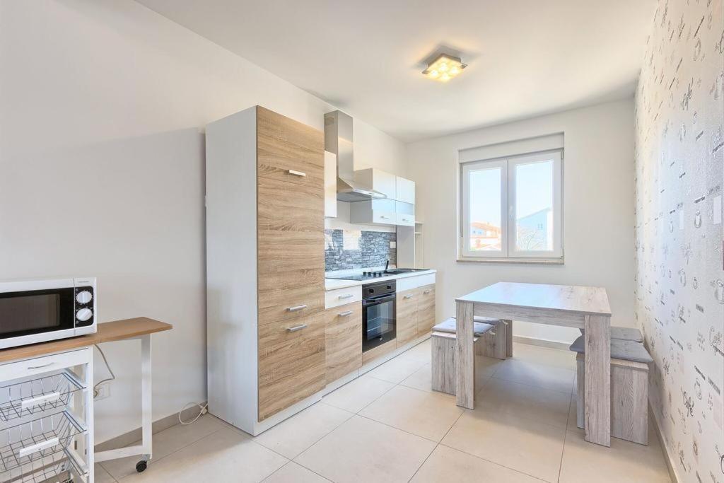 Lovely Fazana Apartments 400M From The Sea Extérieur photo