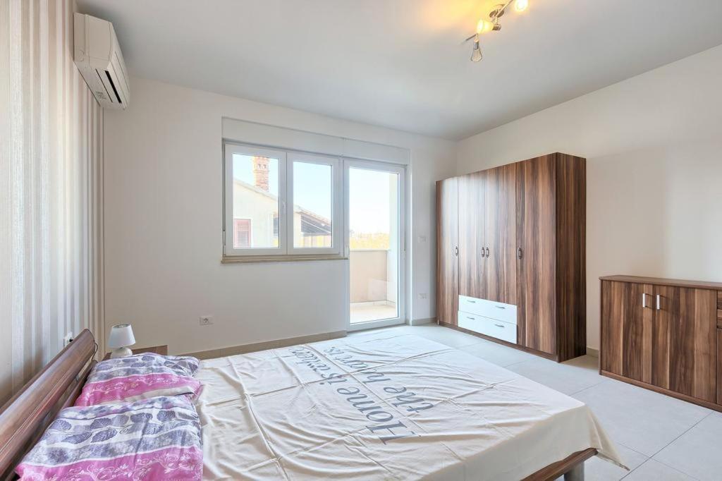 Lovely Fazana Apartments 400M From The Sea Extérieur photo