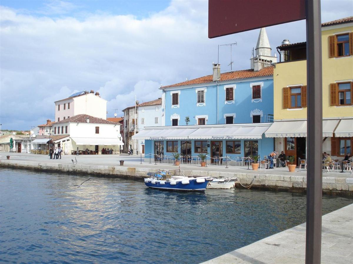Lovely Fazana Apartments 400M From The Sea Extérieur photo